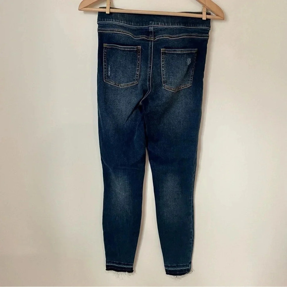Spanx Distressed Ankle Skinny Jeans Medium  Wash - Picture 6 of 9
